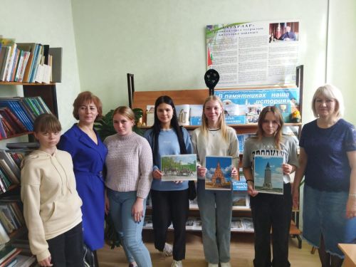 В детской библиотеке состоялся краеведческий урок-путешествие «В памятниках наша история»