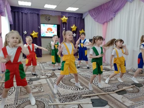 Начался отборочный тур районного конкурса детского творчества «Звёздочка - 2024»