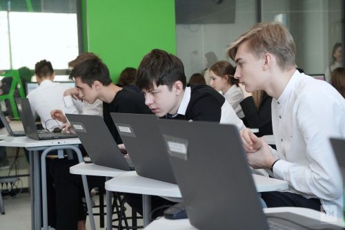 Урок цифры: путешествие в микровселенную и будущее медицины