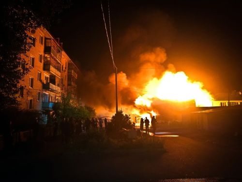 В Болгаре сгорели сараи во дворе многоквартирного дома