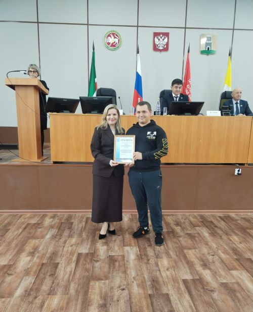 Лучшие работники дорожной отрасли Спасского района получили заслуженные награды