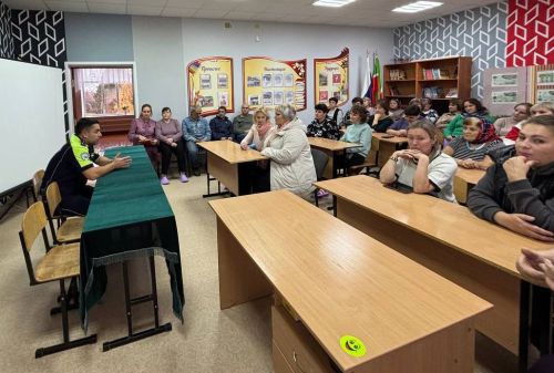 В Никольской школе прошло родительское собрание с участием Госавтоинспекции