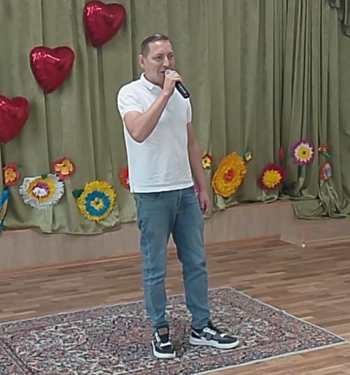 В Болгарской школе-интернате для детей с ОВЗ чествовали педагогов и ветеранов