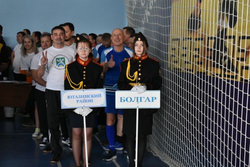 В Болгаре состоялось открытие соревнований по мини-футболу