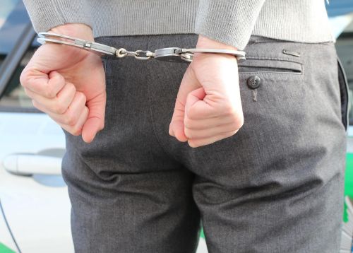 Бывший работник прокуратуры Татарстана получил 8 лет строгача за взятки и давление на следствие