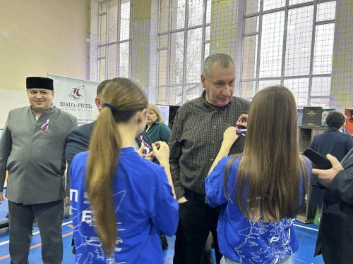 В Спасском районе отметили День Конституции акцией «Российский триколор»