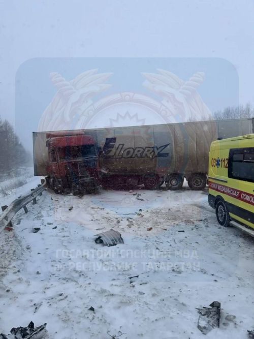 В Татарстане произошла массовая авария с двумя погибшими