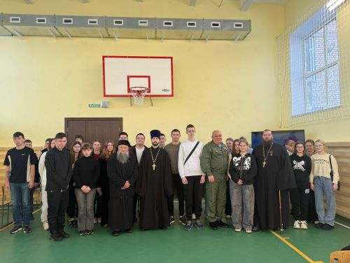В Спасском техникуме прошла встреча с ветеранами боевых действий и представителями конфессий