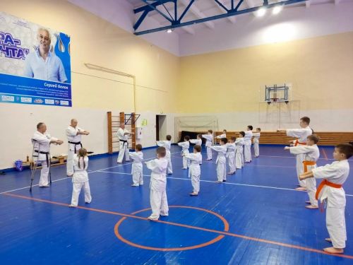 Юные каратисты Болгара получили свои первые пояса