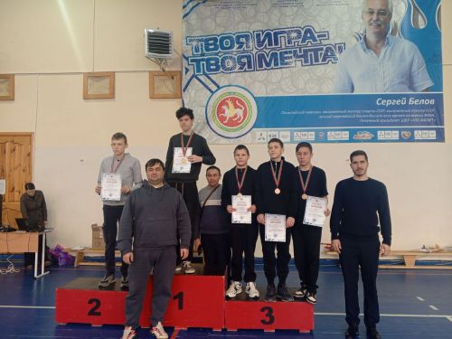 В Болгаре прошли зональные соревнования по авиамоделированию