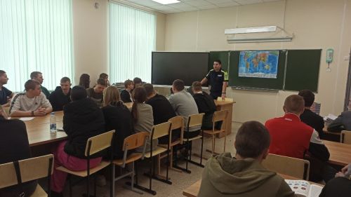 Госавтоинспекторы по Спасскому району предупреждают: сел на мотоцикл – умер!