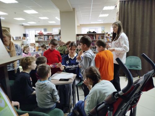 Психологический тренинг-кинотерапию провели в библиотеке Болгара