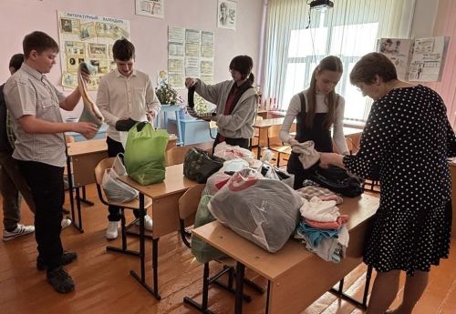 Полянские школьники собрали гуманитарную помощь детскому дому Луганской области
