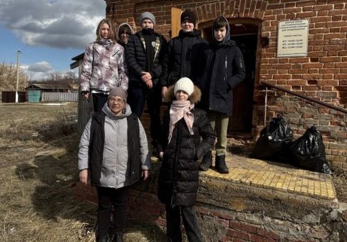 Полянские школьники собрали гуманитарную помощь детскому дому Луганской области