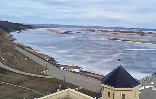 Волга мелеет: синоптики бьют тревогу из-за аномально низкого половодья