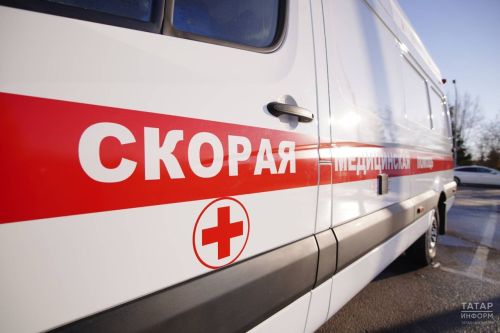 Пьяная жительница Казани упала с третьего этажа и выжила