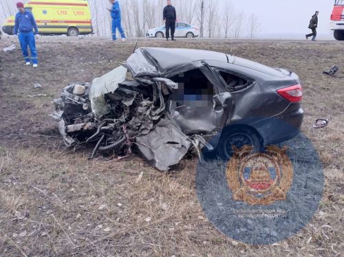 В Чистопольском районе водитель легковушки погиб после столкновения с бензовозом