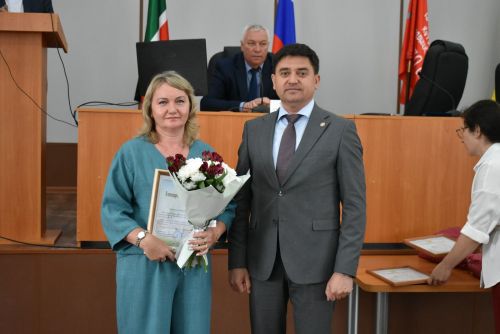 В Спасском районе наградили лучших работников сферы социального обслуживания