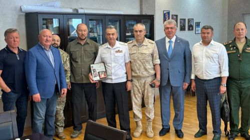 Делегация Татарстана посетила Новороссийскую военно-морскую базу в честь 85-летия