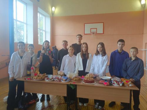 В Полянской школе Спасского района прошла благотворительная ярмарка