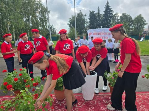 Школьники и студенты Спасского района присоединились к акции «Капля жизни»