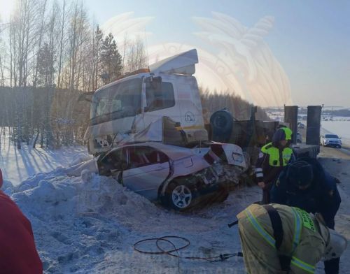 В Агрызском районе РТ три человека погибли в лобовом столкновении