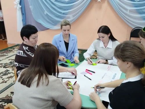 В Болгаре педагоги обсудили, как детскому саду и родителям стать одной командой