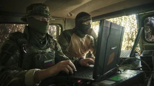 Татарстанцам разъяснили про контракт в войска дронов: только на год, без автоматического продления