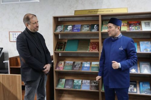 Болгарскую исламскую академию с рабочим визитом посетил дипломат Константин Волков