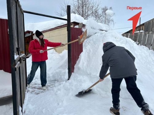 Движение Первых и соцзащита объединились для помощи жителям Спасского района в снегопады