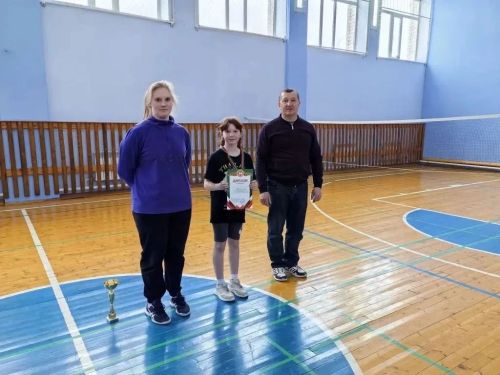 В Антоновке прошло первенство Спасского района по бадминтону