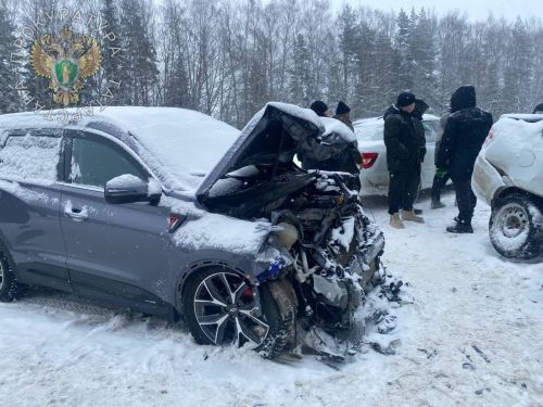 Муж и жена погибли в лобовом столкновении на трассе в Высокогорском районе Татарстана