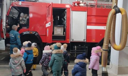 Дошколята из «Солнышка» города Болгар побывали в гостях у пожарных