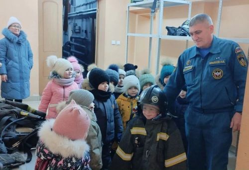 Дошколята из «Солнышка» города Болгар побывали в гостях у пожарных