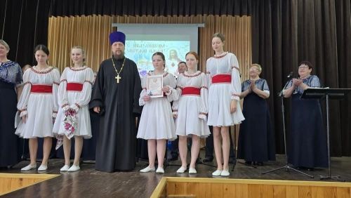 В Антоновке Спасского района прошёл пасхальный фестиваль «Святая Пасха»