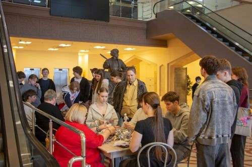 В Болгарском музее-заповеднике прошли «Каникулы в музее» и открылась выставка национальных костюмов