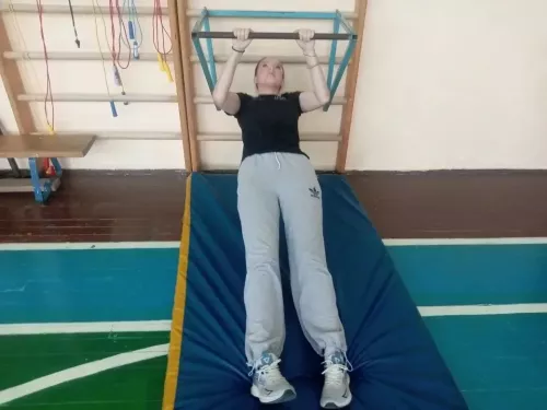 Во второй школе Болгара прошла сдача нормативов ГТО по зальным видам