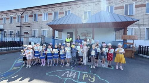 В детском саду «Теремок» прошёл урок дорожной безопасности для самых маленьких