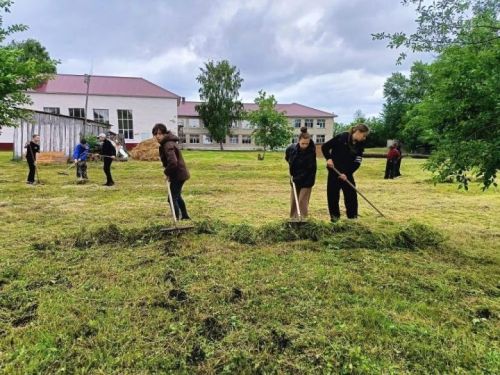 В Татарстане в период летних каникул трудоустроят почти 4 тысячи подростков