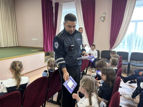 Первоклассников посвятили в пешеходы