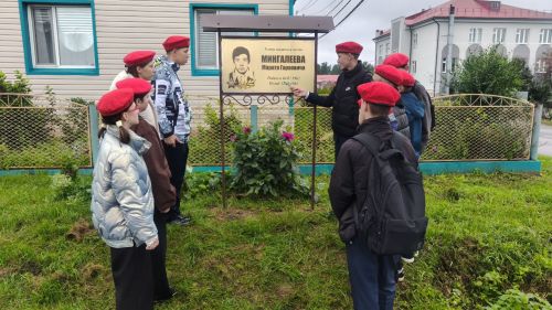 Юнармейцы Болгара совершили пешую прогулку по историческим местам города