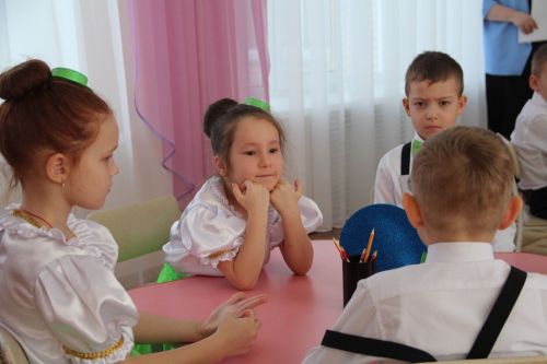 В Болгаре провели интеллектуальную игру «Знайки-2023»