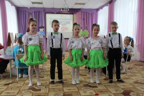 В Болгаре провели интеллектуальную игру «Знайки-2023»