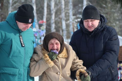 В Кузнечихе простились с погибшим бойцом СВО