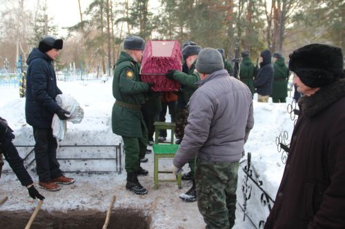 В Кузнечихе простились с погибшим бойцом СВО