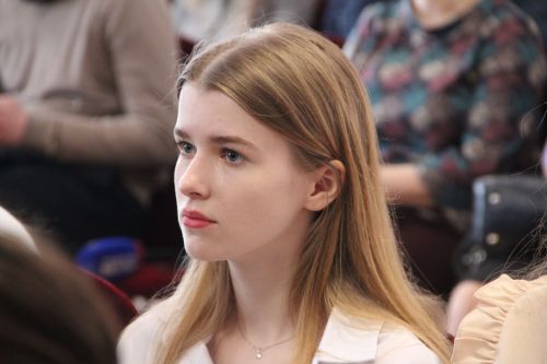 Депутат Госудмы РФ Татьяна Ларионова провела урок мужества в Болгарской школе №1