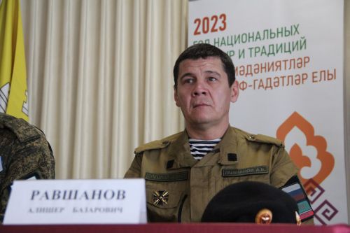 Депутат Госудмы РФ Татьяна Ларионова провела урок мужества в Болгарской школе №1