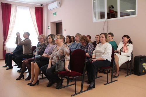 Депутат Госудмы РФ Татьяна Ларионова провела урок мужества в Болгарской школе №1