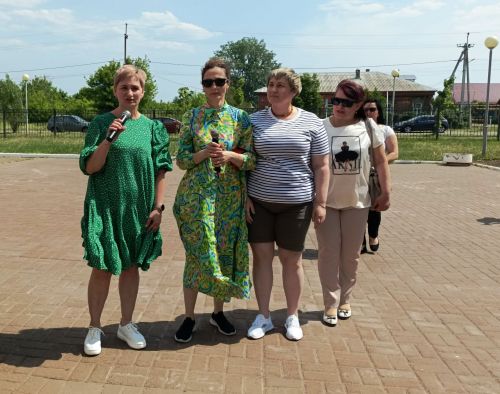 Последний звонок в Болгарской кадетской школе-интернате им. П.А.Карпова: кадеты-выпускники простились со Знаменем школы