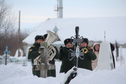 В селе Три Озера простились с погибшим бойцом СВО Евгением Плаксиным